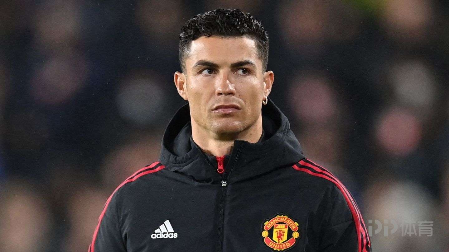 TAC罗明夏可能离队曼联将削减预算 不会处罚公开抱怨的球员 2 TAC罗明夏可能离队曼联将削减预算 不会处罚公开抱怨的球员